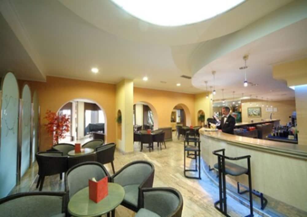 Hotel Spa Congreso Teo Luaran gambar