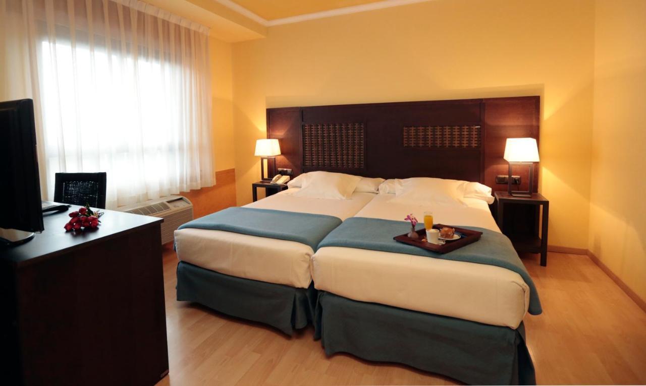 Hotel Spa Congreso Teo Luaran gambar