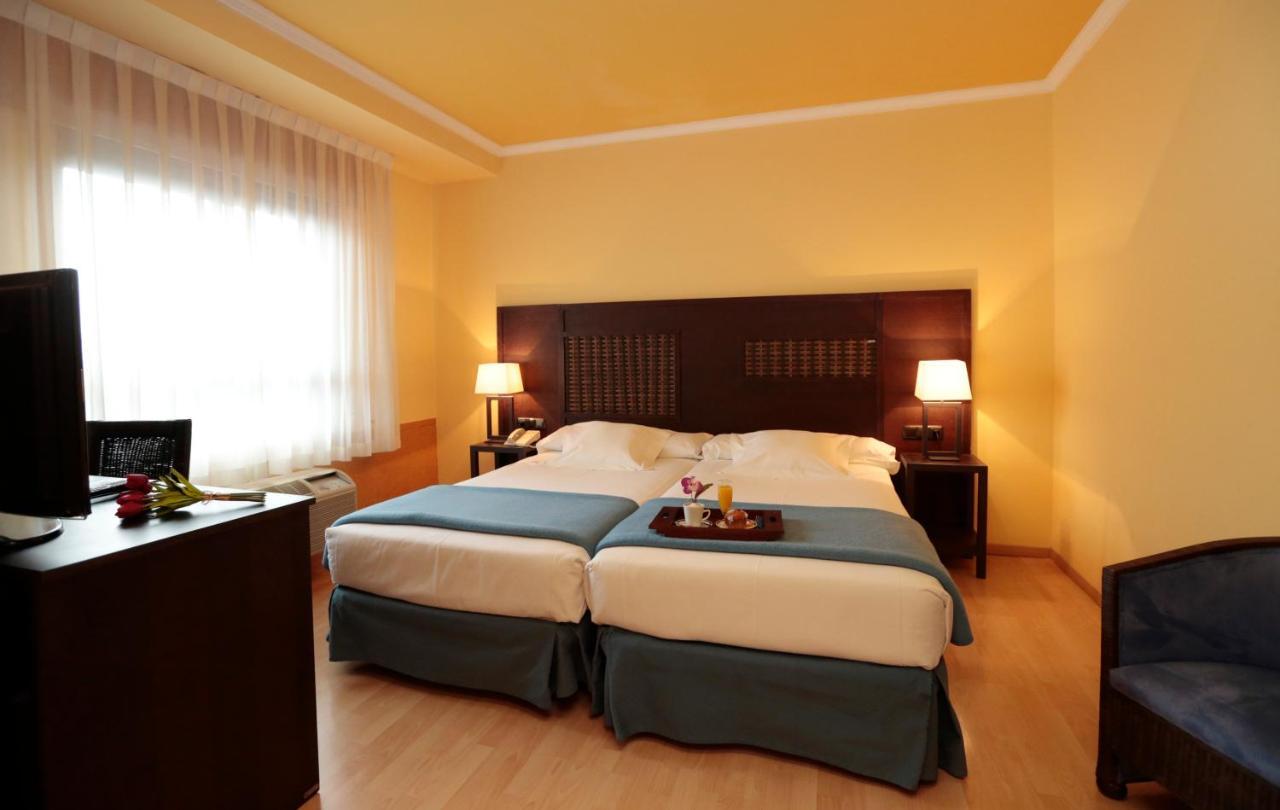 Hotel Spa Congreso Teo Luaran gambar